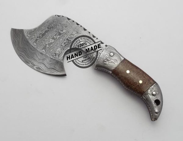 Unique Damascus Steel Hunting Knife