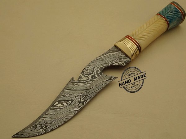 Beautifully Crafted Damascus Bowie Knife