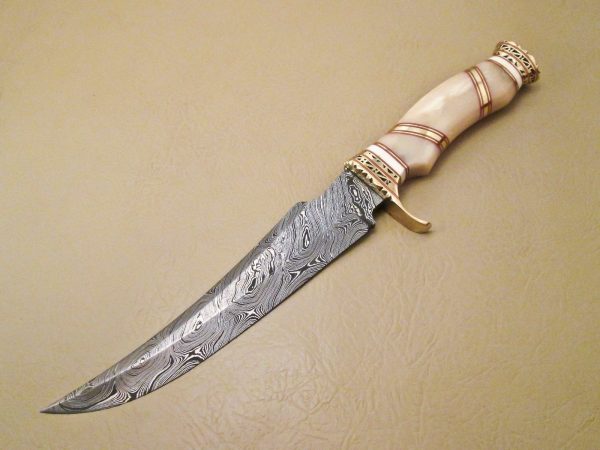 Exceptional Damascus Bowie Knife