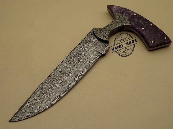 Exceptional Damascus Hunting Knife