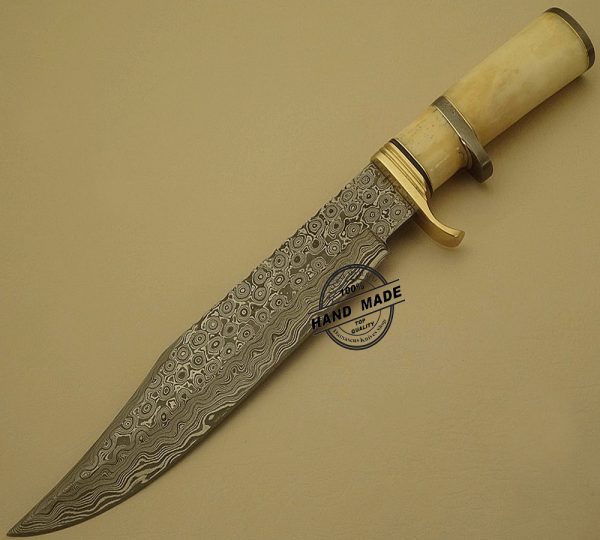 Artisanal Damascus Bowie Knife